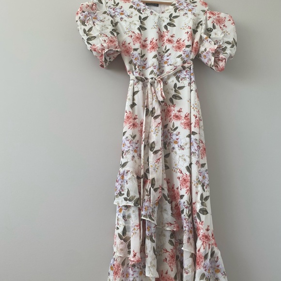 SHEIN X Dr.kholoud Puff Sleeve Ruffle Trim
Asymmetrical Hem Floral Dress - Picture 2 of 2